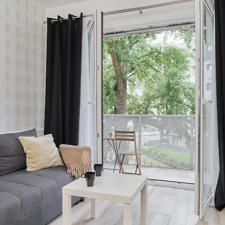 Quiet Zakladowa By Renters *