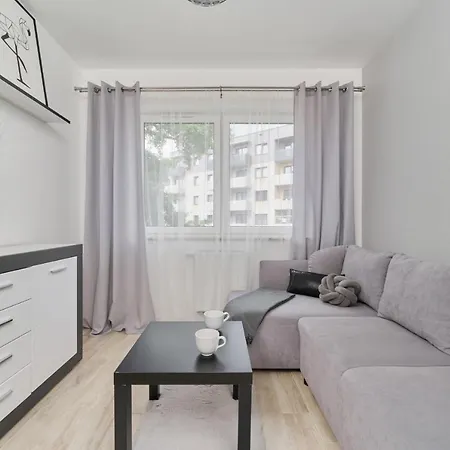 Quiet Zakladowa By Renters Apartment Wroclaw