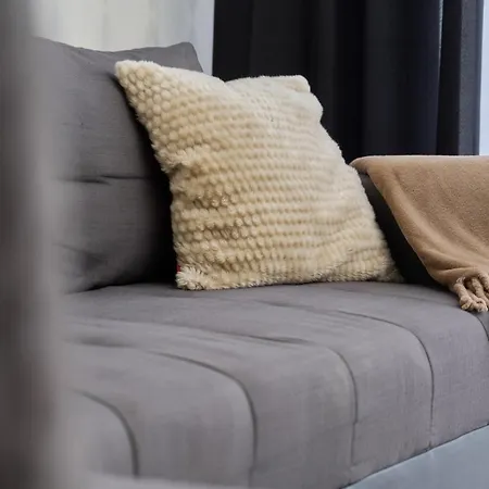 Quiet Zakladowa By Renters Apartment